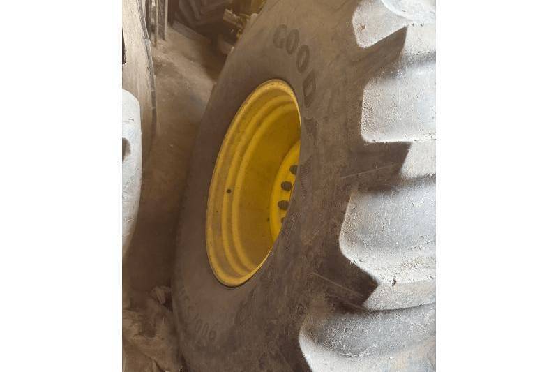 John Deere, 7400 4RM