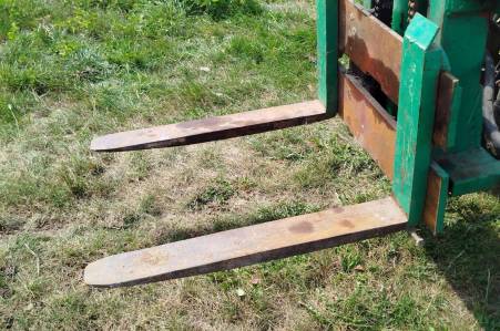 Elévateur à palettes pour tracteur