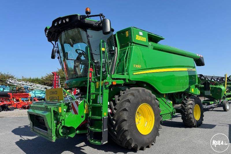 John Deere T550