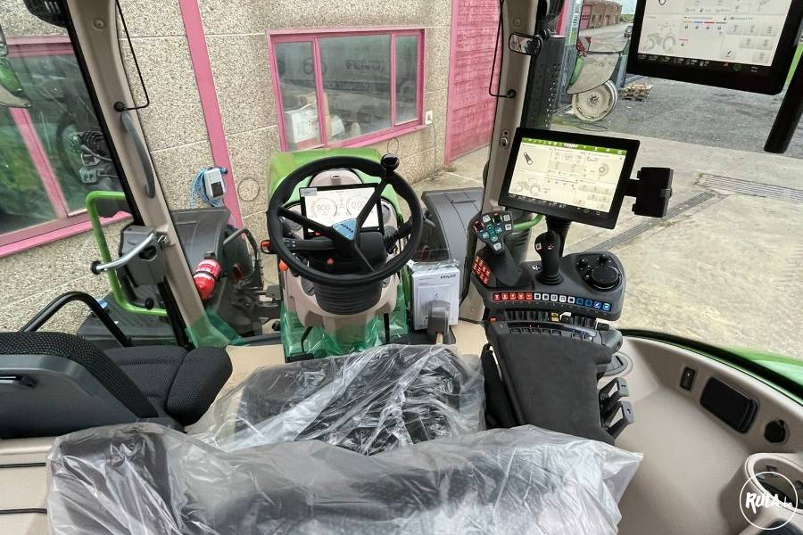 Fendt 724 VARIO GEN 6 PROFI + 