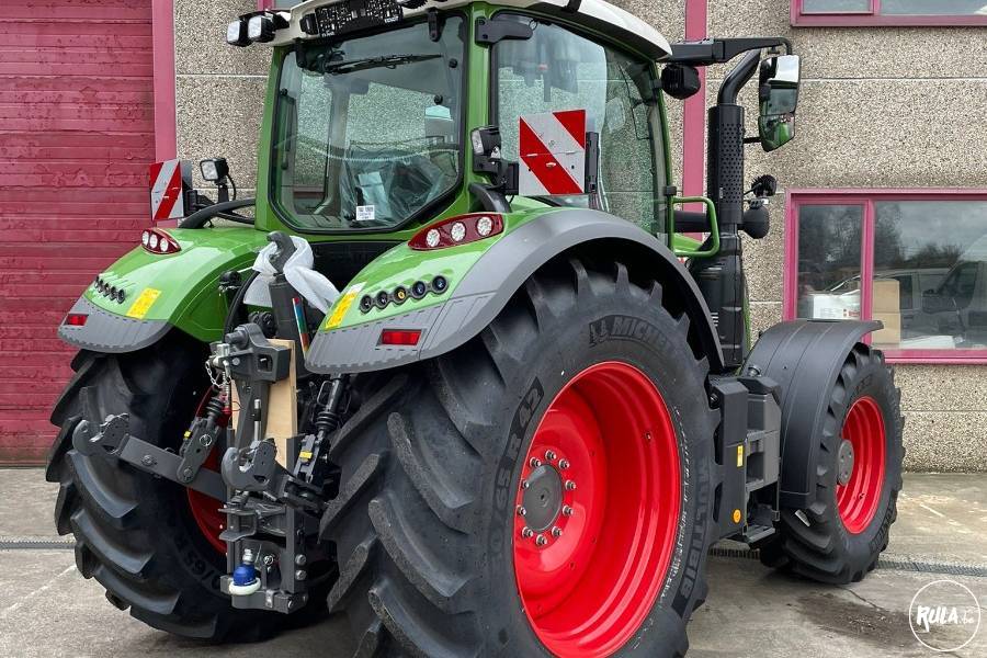 Fendt 724 VARIO GEN 6 PROFI + 