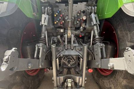 Fendt 724 S4 Profi 