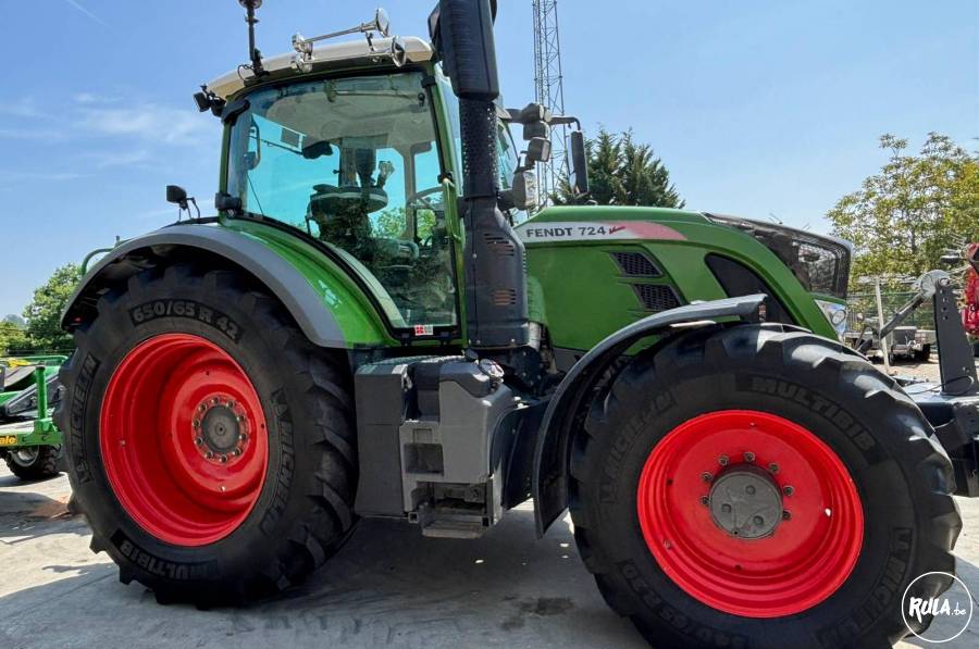 Fendt 724 S4 Profi 