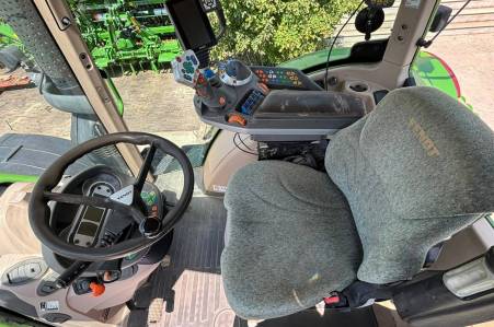 Fendt 724 S4 Profi 