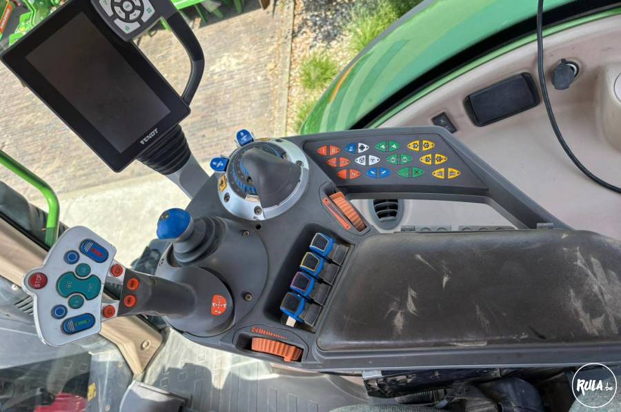 Fendt 724 S4 Profi 