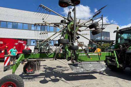 Fendt FORMER 801 