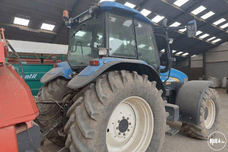 New Holland, TM155