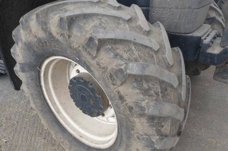 New Holland, TM155