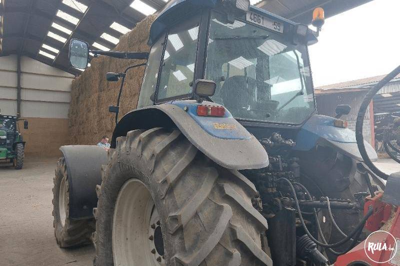 New Holland, TM155