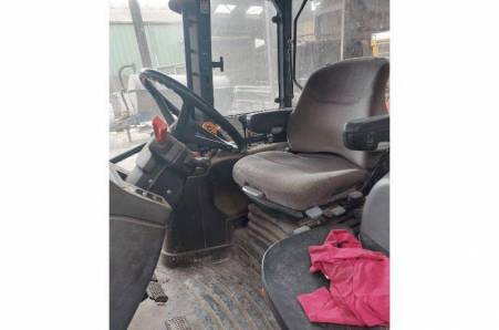 New Holland, TM155