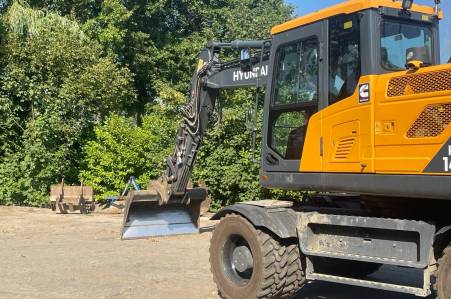 Hyundai HW140A Hyundai HW140A