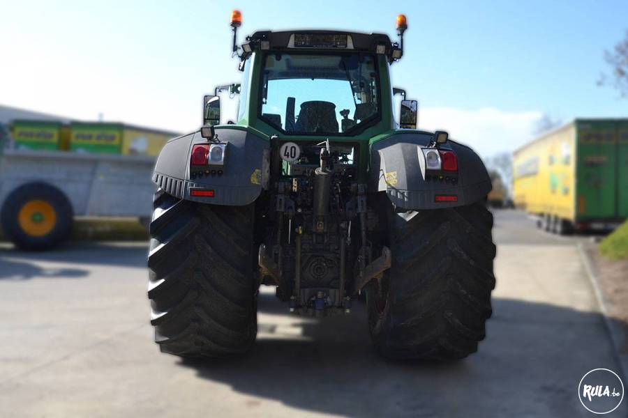 Fendt 933 Vario S4 Profi Plus 