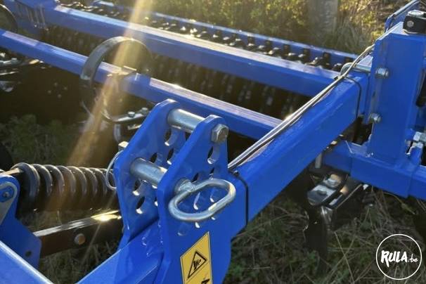 New Holland STC 300 RS New Holland STC 300 RS