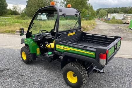 John Deere HPX815E 