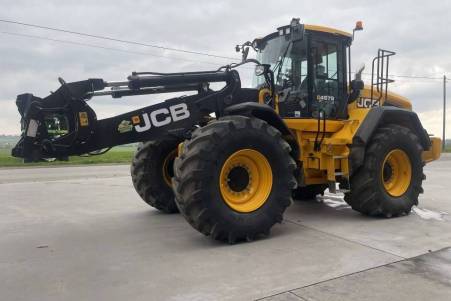 JCB 435S 