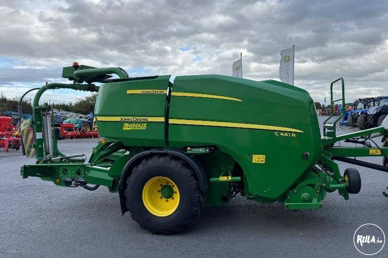 John Deere, C441R