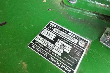 John Deere, C441R