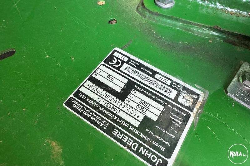 John Deere, C441R