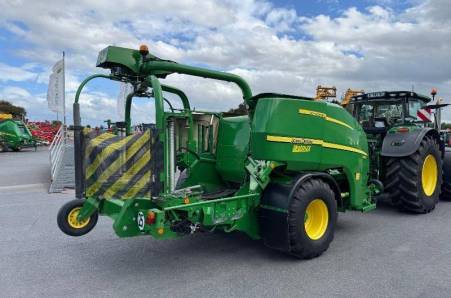 John Deere, C441R