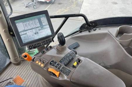John Deere, 6215R