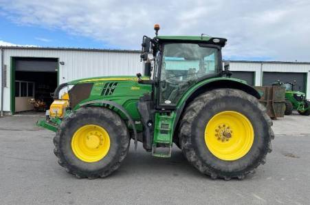 John Deere, 6215R