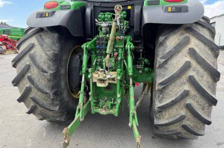 John Deere, 6215R