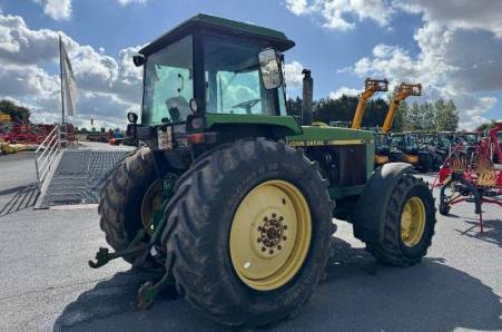 John Deere, 4055