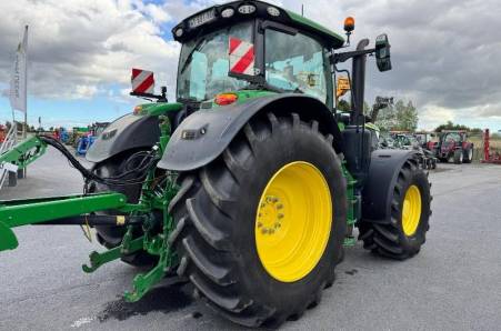 John Deere, 6R215