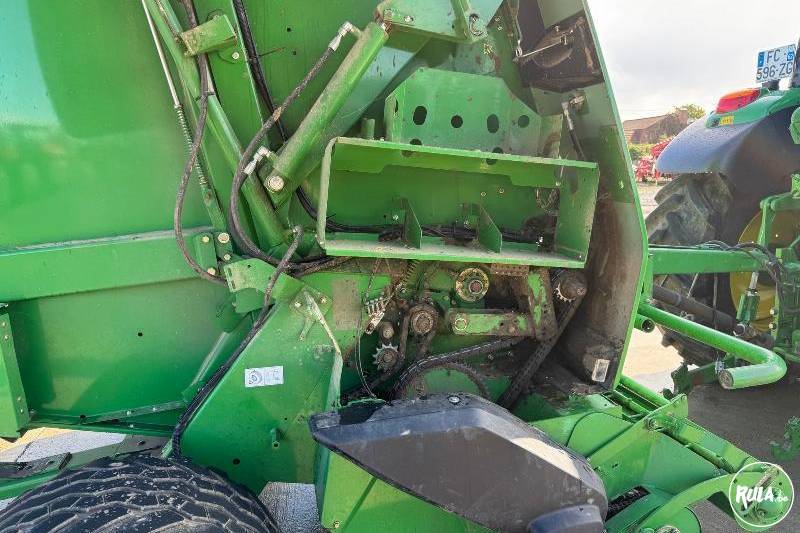 John Deere, 864