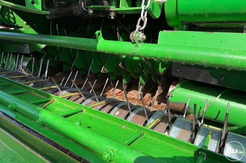 John Deere, 864