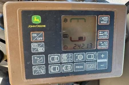 John Deere, 864