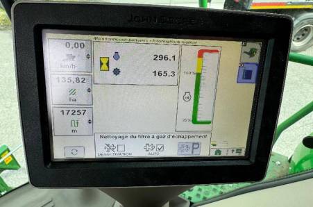 John Deere, T550