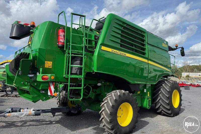 John Deere, T550