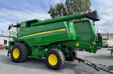 John Deere, T550