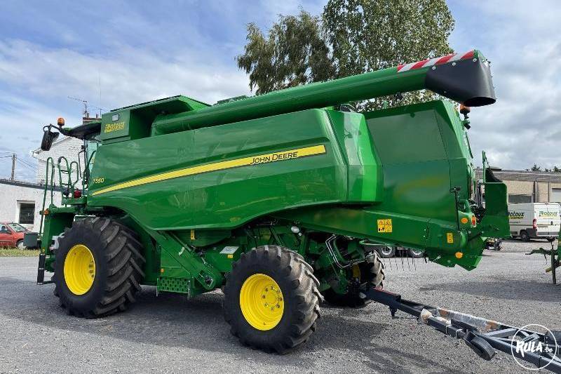 John Deere, T550