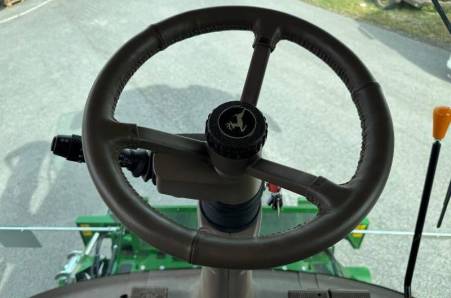 John Deere, T550
