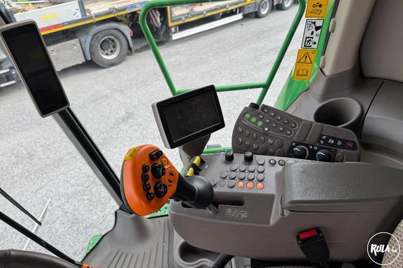 John Deere, T550