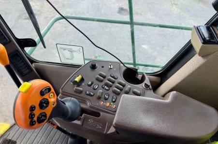 John Deere, 7400 4RM