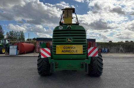 John Deere, 7400 4RM