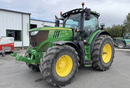 JD 6215R 