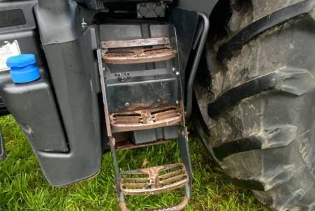 New Holland T7.235 