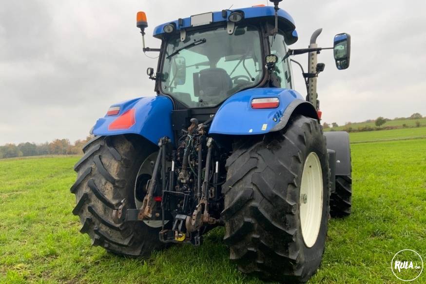 New Holland T7.235 