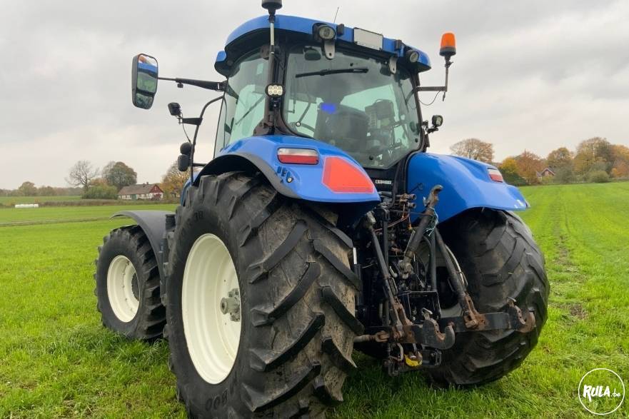 New Holland T7.235 