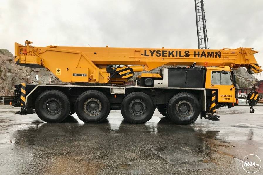 Grues Liebherr LTM 1050 