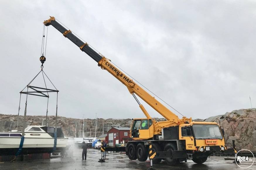 Grues Liebherr LTM 1050 