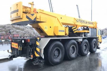 Grues Liebherr LTM 1050 