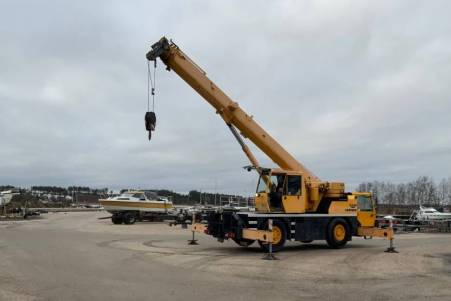 Grue Liebherr Ltm 1030 