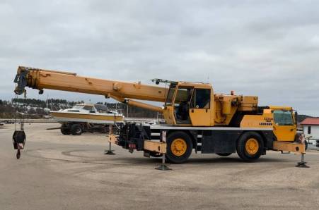 Grue Liebherr Ltm 1030 
