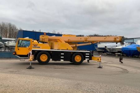 Grue Liebherr Ltm 1030 
