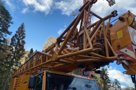 Liebherr LTM1090 